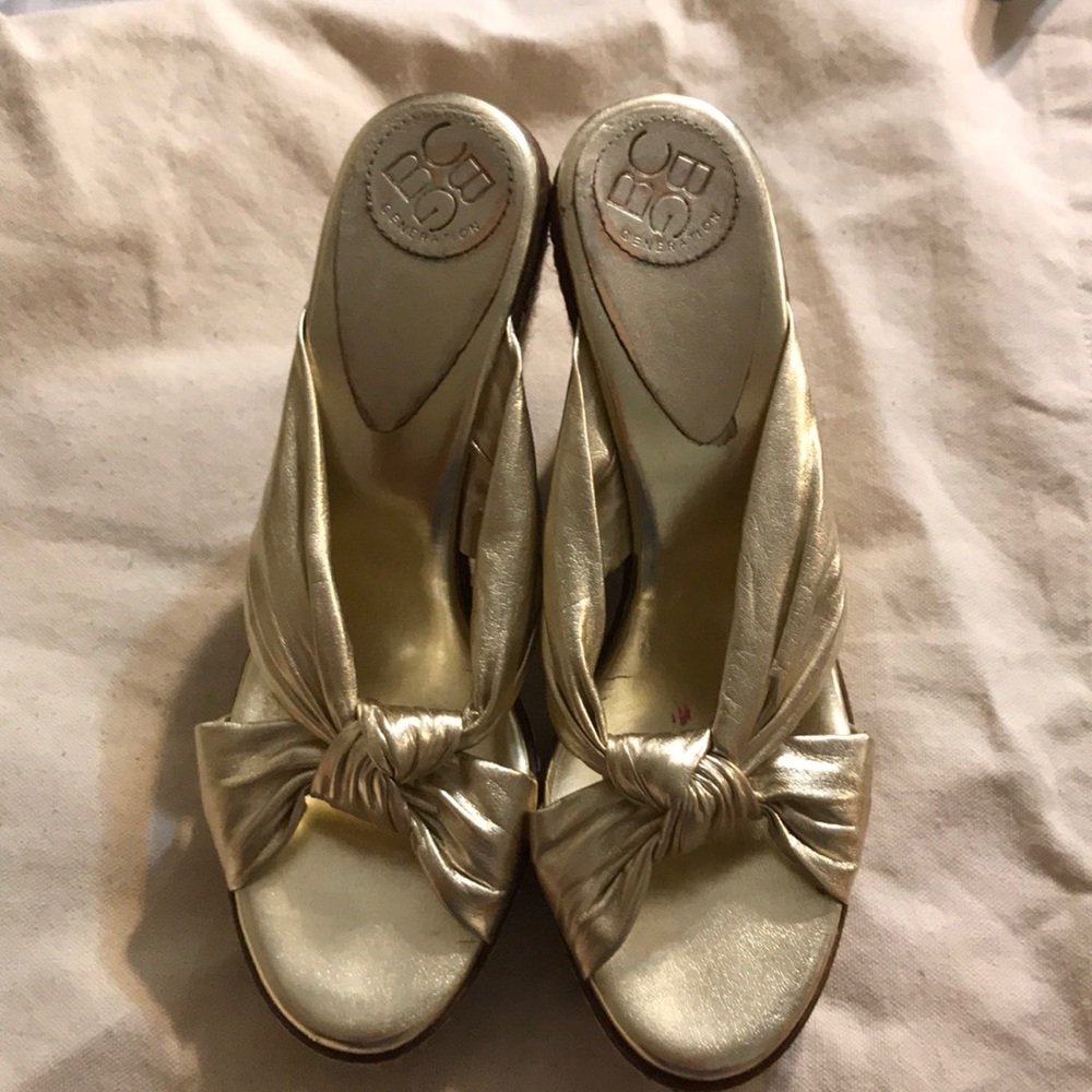 BCBG gold wedges